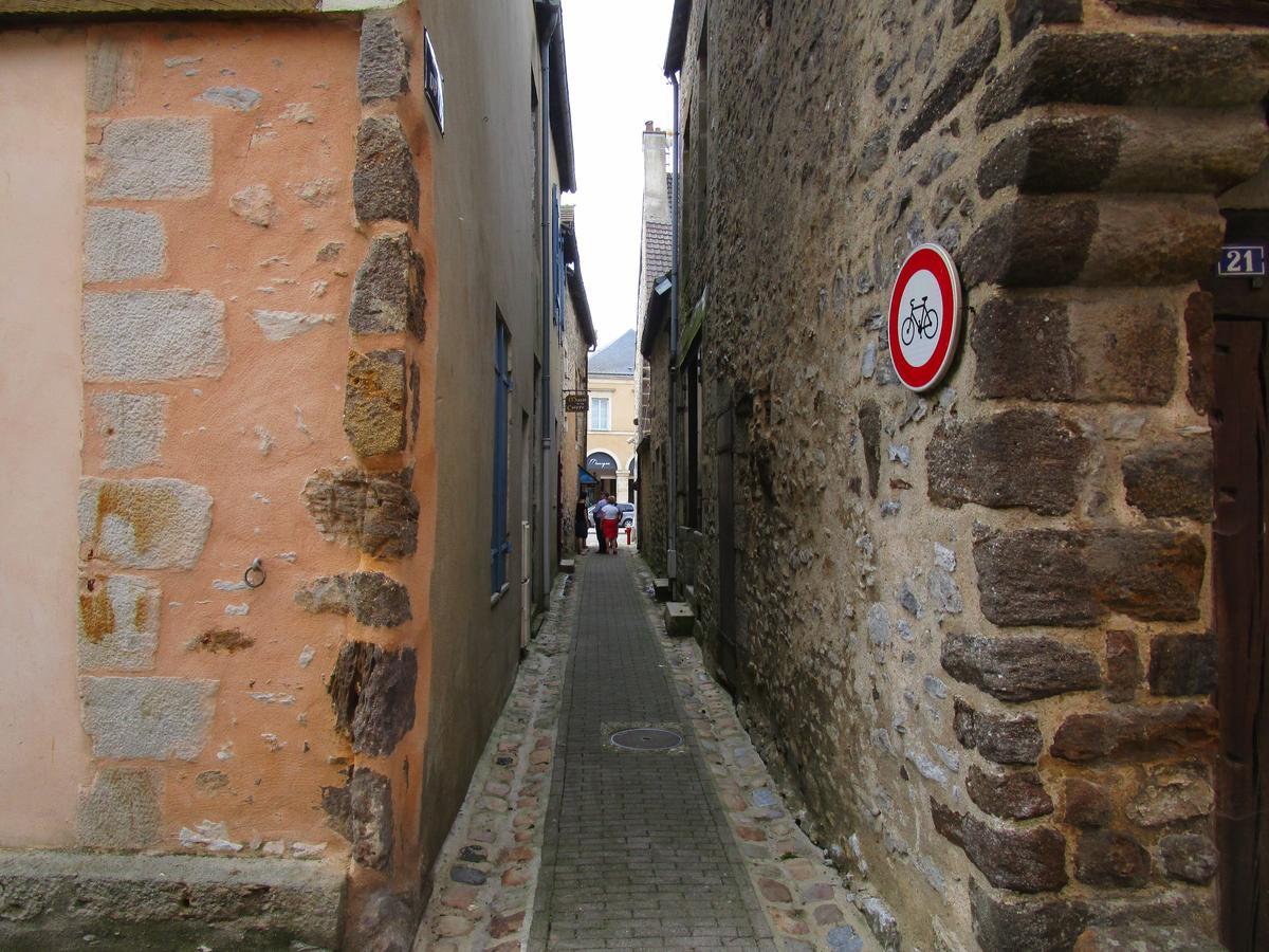 Gite Le Bourgneuf Fresnay-sur-Sarthe Exterior foto